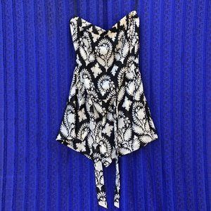 Diane Von Furstenberg Miranda Crinkle Romper, Black & White. Size 10